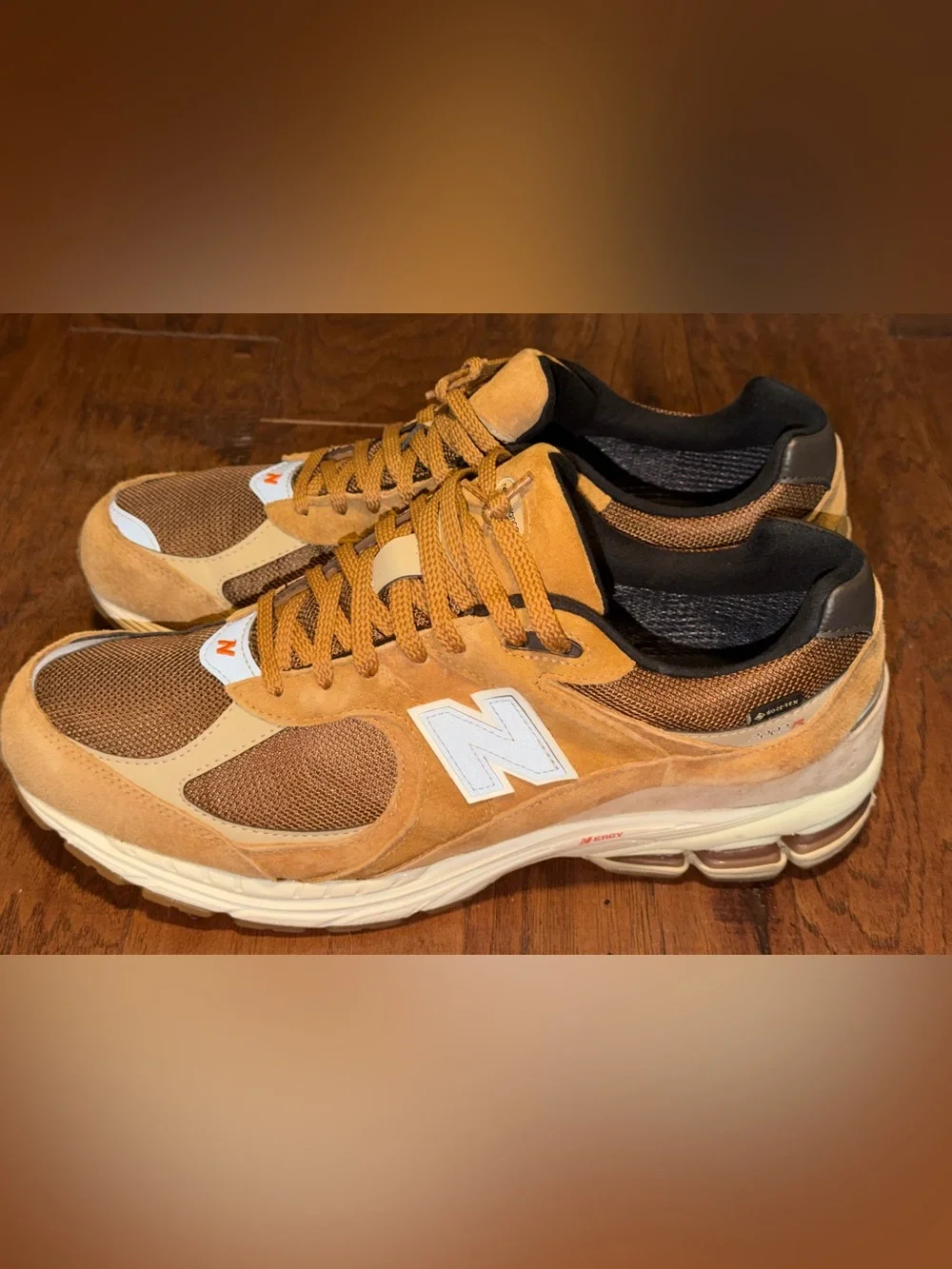 New Balance 2002R GORE-TEX Tobacco